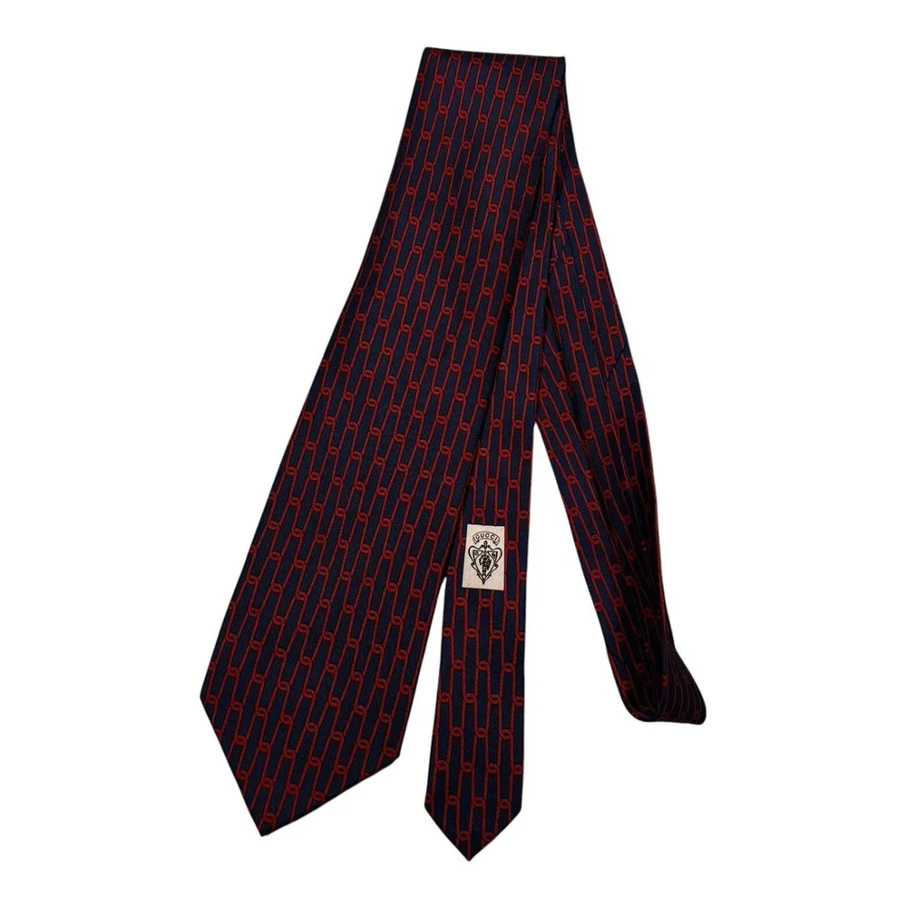 Gucci Neck Tie Navy Red Chain Link Pattern 100% Silk Made in Italy 3.5x57”